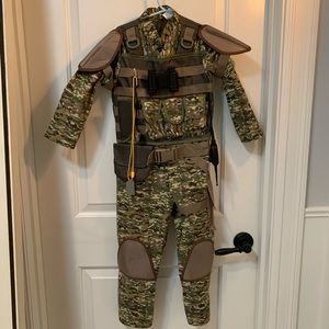 EUC • Teeto & Co Boys Size 5-6 Army Camou Costume